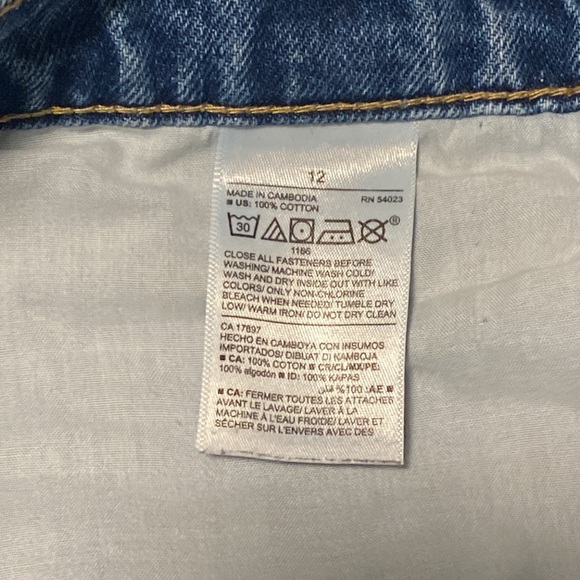 Straight Fit Extra High Rise Jeans - Picture 3 of 3